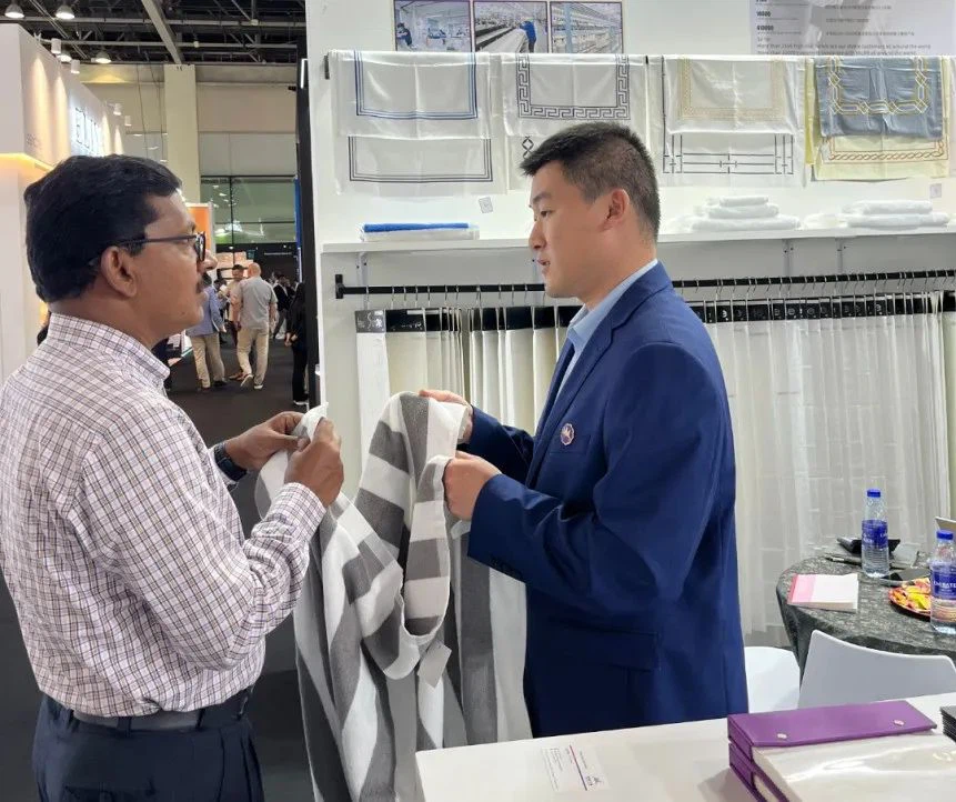 the hotel show Dubai 16